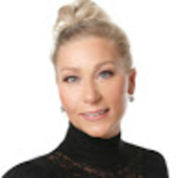 Meet your Posher, Laura - Picture 1 of 1